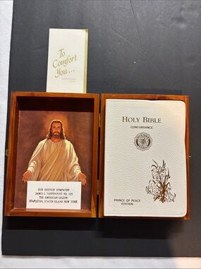 Holy Bible Prince of Peace Edition - White Cover